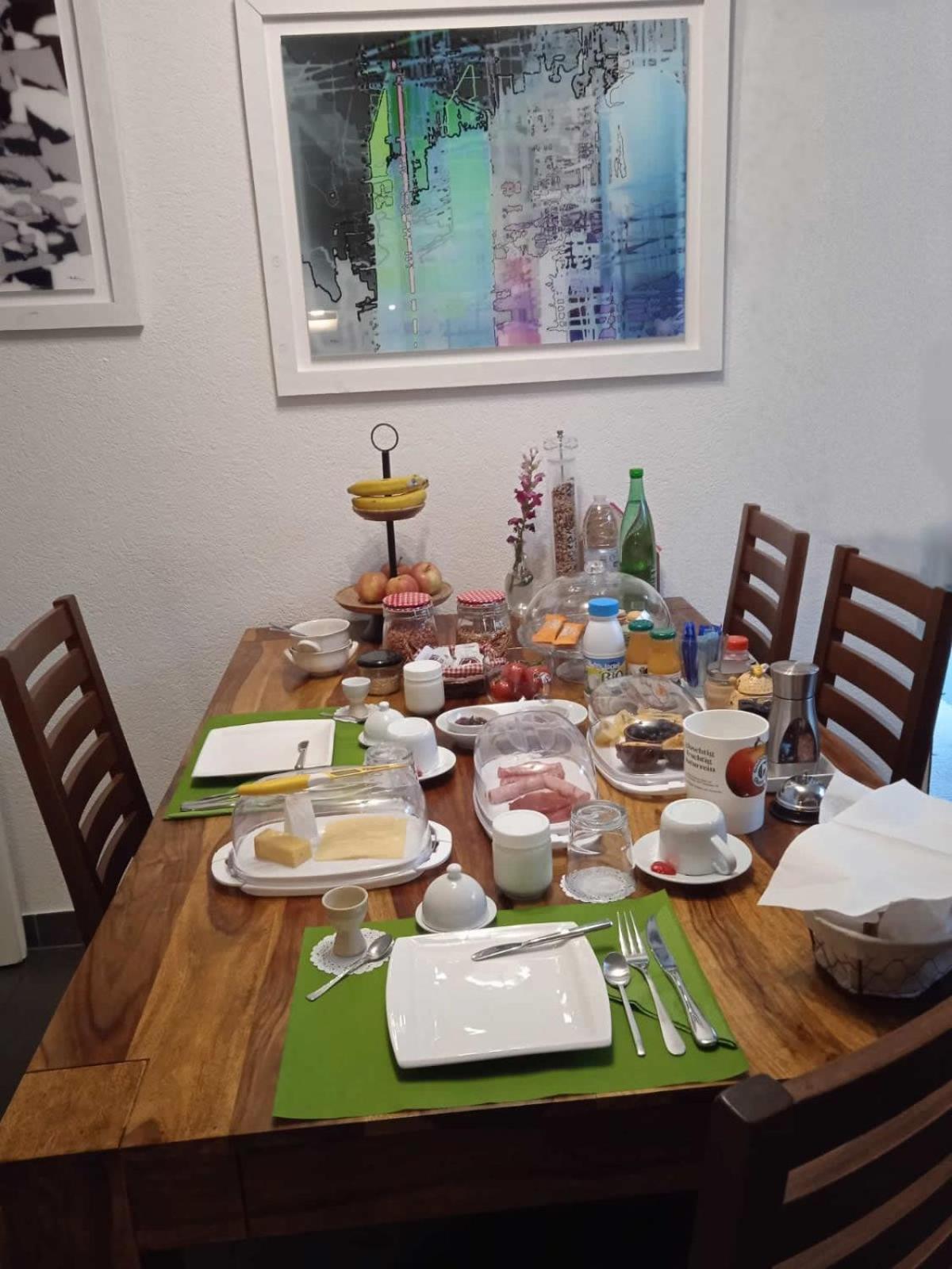 Kiki'S B&B Basel Ngoại thất bức ảnh
