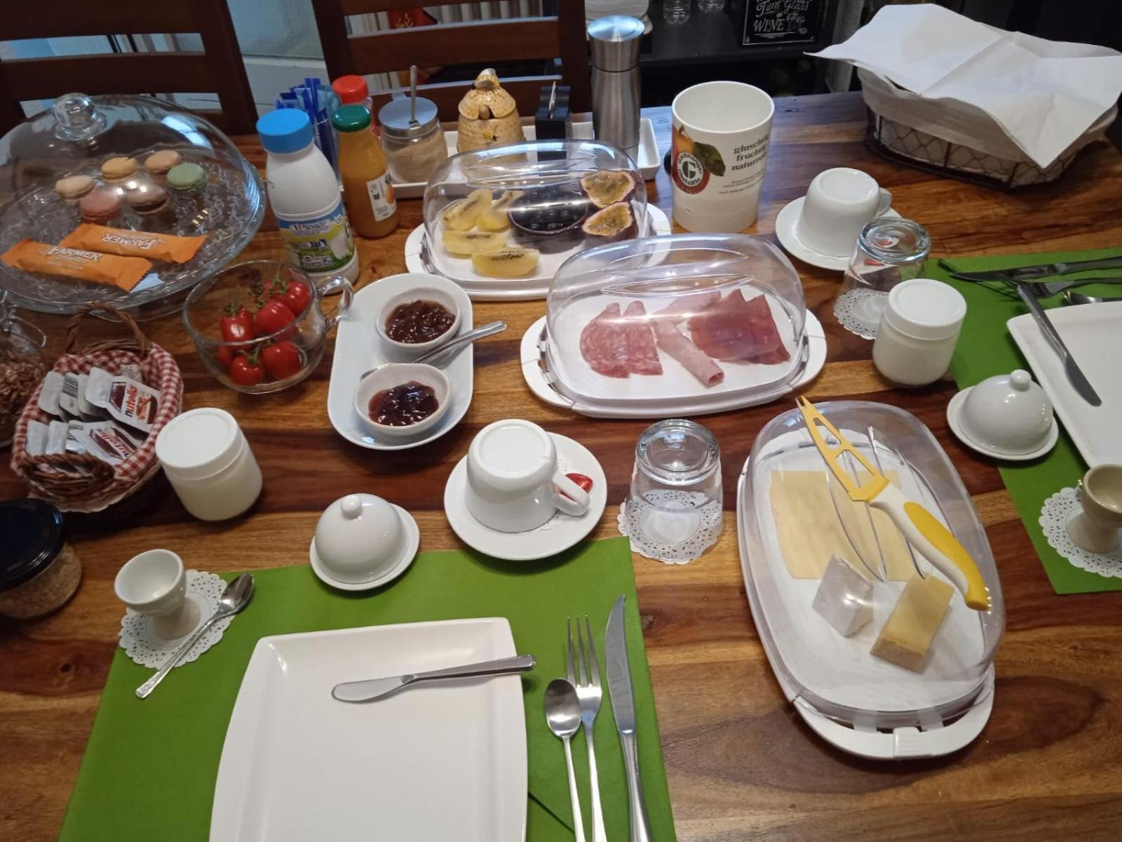 Kiki'S B&B Basel Ngoại thất bức ảnh